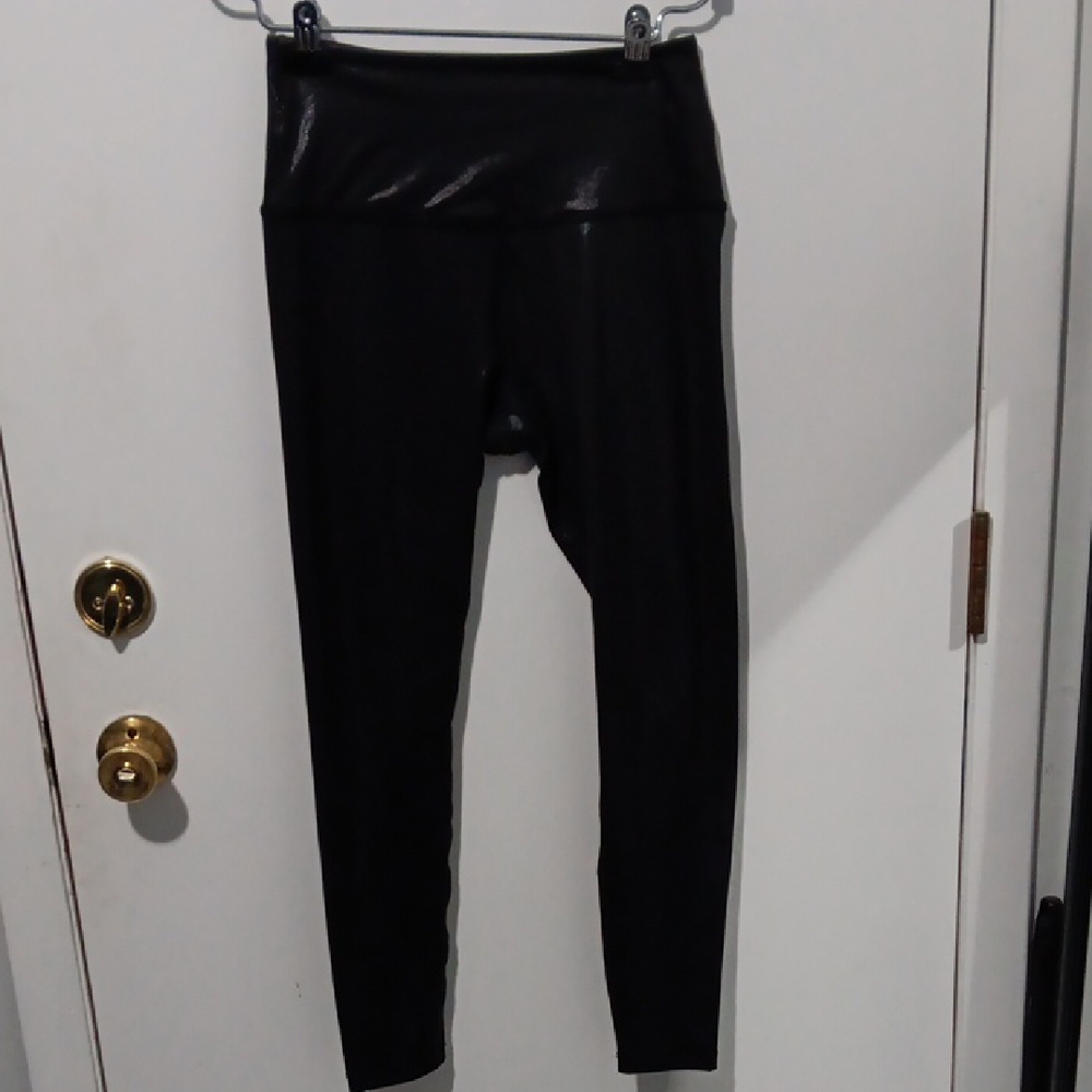 Beyond Yoga Charcoal Leggings